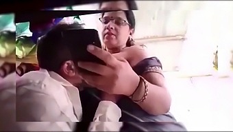 पुराने भारतीय महिला के गुप्त रोमांस के साथ एक दर्जी - निपल्स शौकिया
