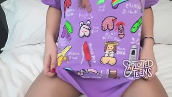 Amateur Blowjob From A Blonde Teen With A Big Booty