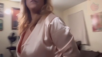 La Fille De Papa A Une Demande Bien Spéciale Pour Sa Belle-Mère – Vidéo Personnalisée